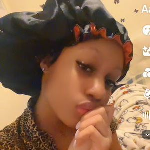 Meet your Posher, Duvanee